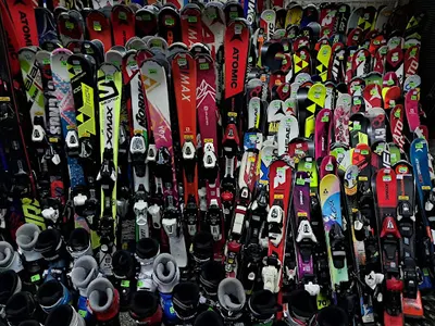 Narty używane. Komis Serwis narciarski. Ostrzenie łyżew.